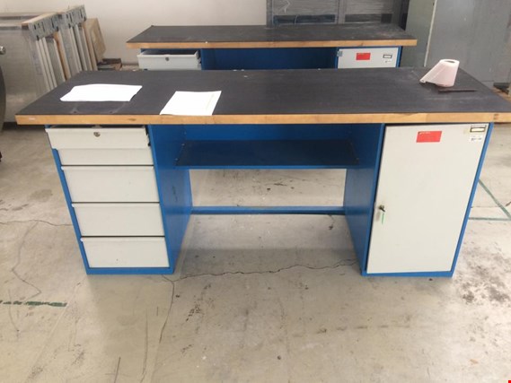 Used Work table double sided 2000 mm with accessories. for Sale (Auction Standard) | NetBid Industrial Auctions